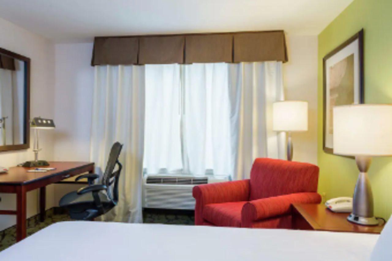Hilton Garden Inn Queens/Jfk Nova Iorque Exterior foto